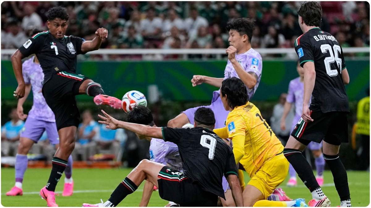 Luis Romo celebrando el gol contra Corea del Sur en el Mundial 2026