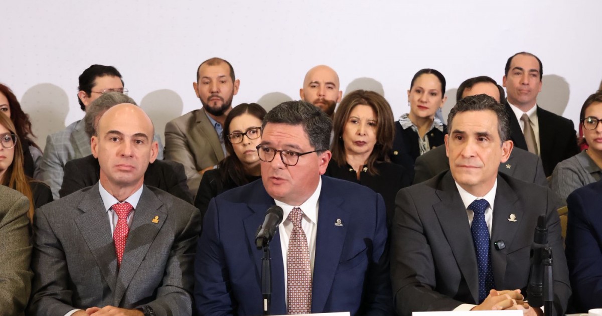 Industriales rechazan acuerdo PRI-PAN-MC en el Congreso