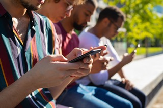 Redes sociales influyen en nuevas decisiones de compra