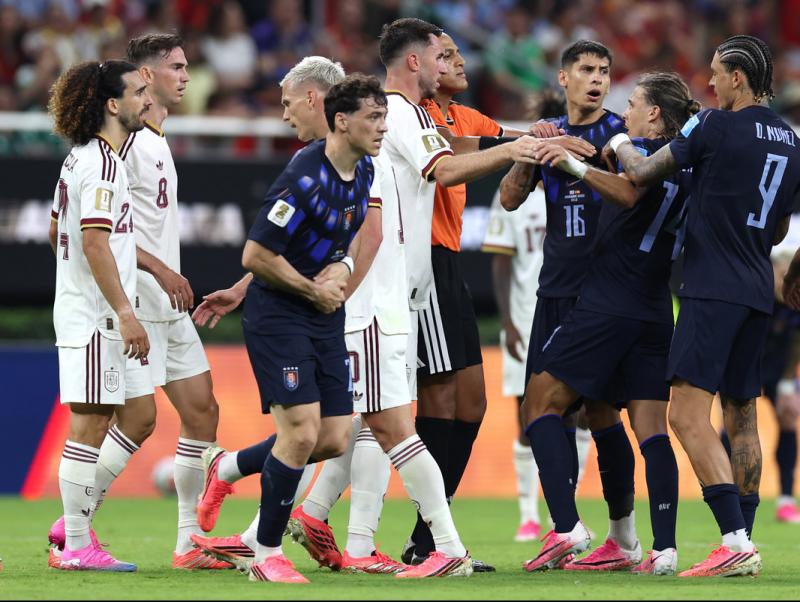 Uruguay pierde contra España y queda eliminado