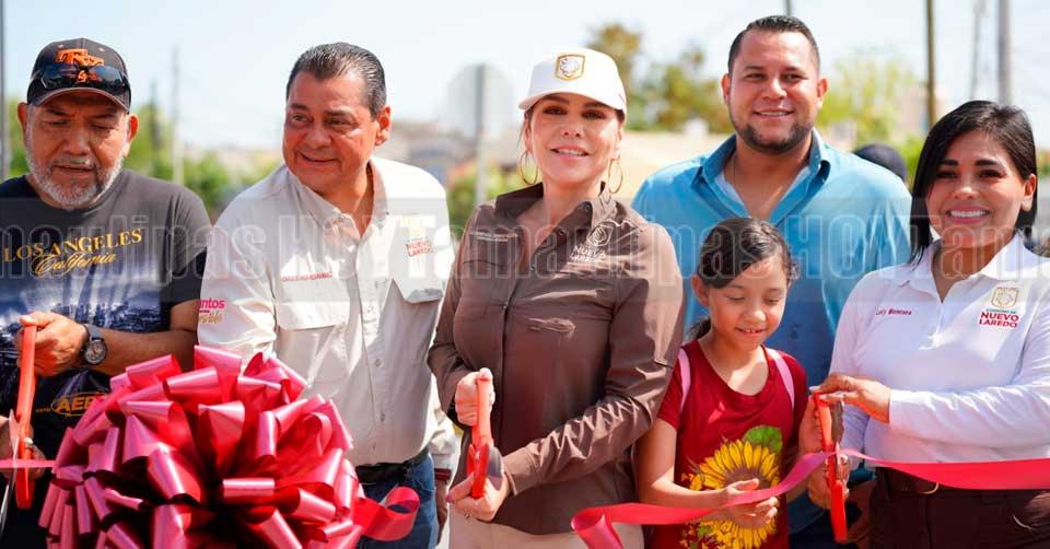 Carmen Lilia entrega obras de pavimentación y drenaje que benefician a más de 55 mil neolaredenses en Tamaulipas