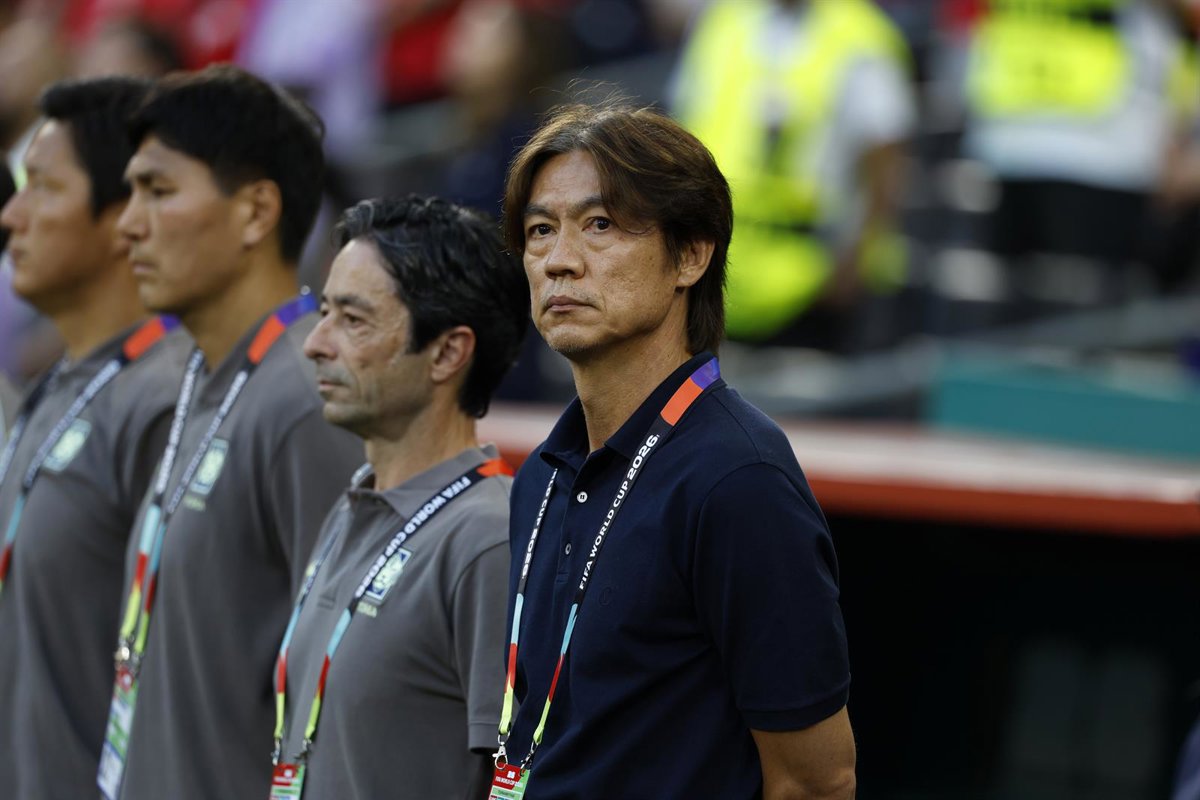 Hong Myung-bo renuncia como seleccionador de Corea del Sur