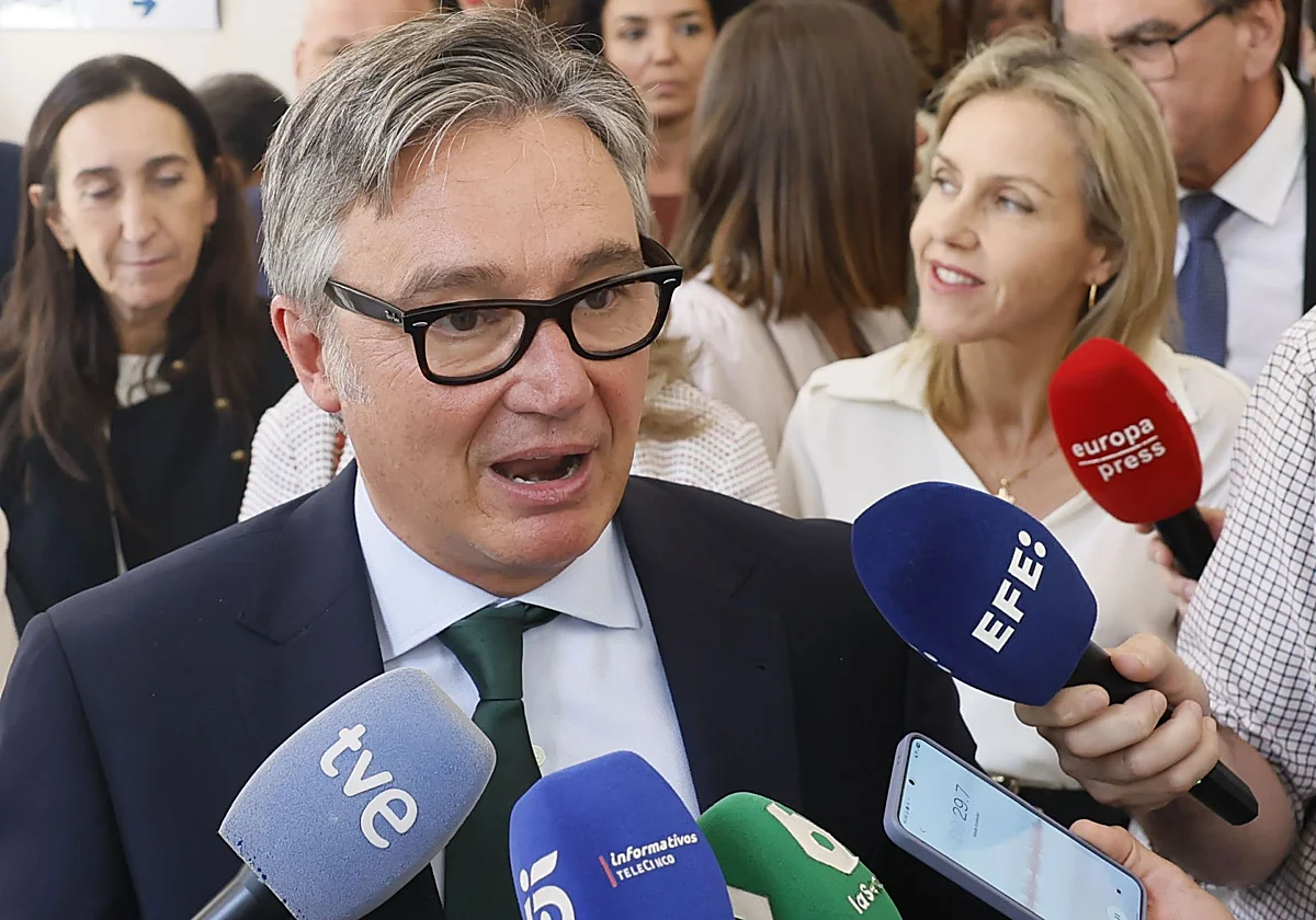 Manuel Gavira será vicepresidente de la Junta y asumirá macroconsejería de Turismo