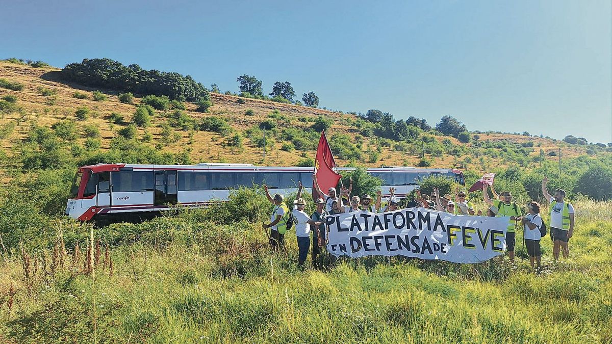 Marcha por el futuro de Feve llega a Boñar