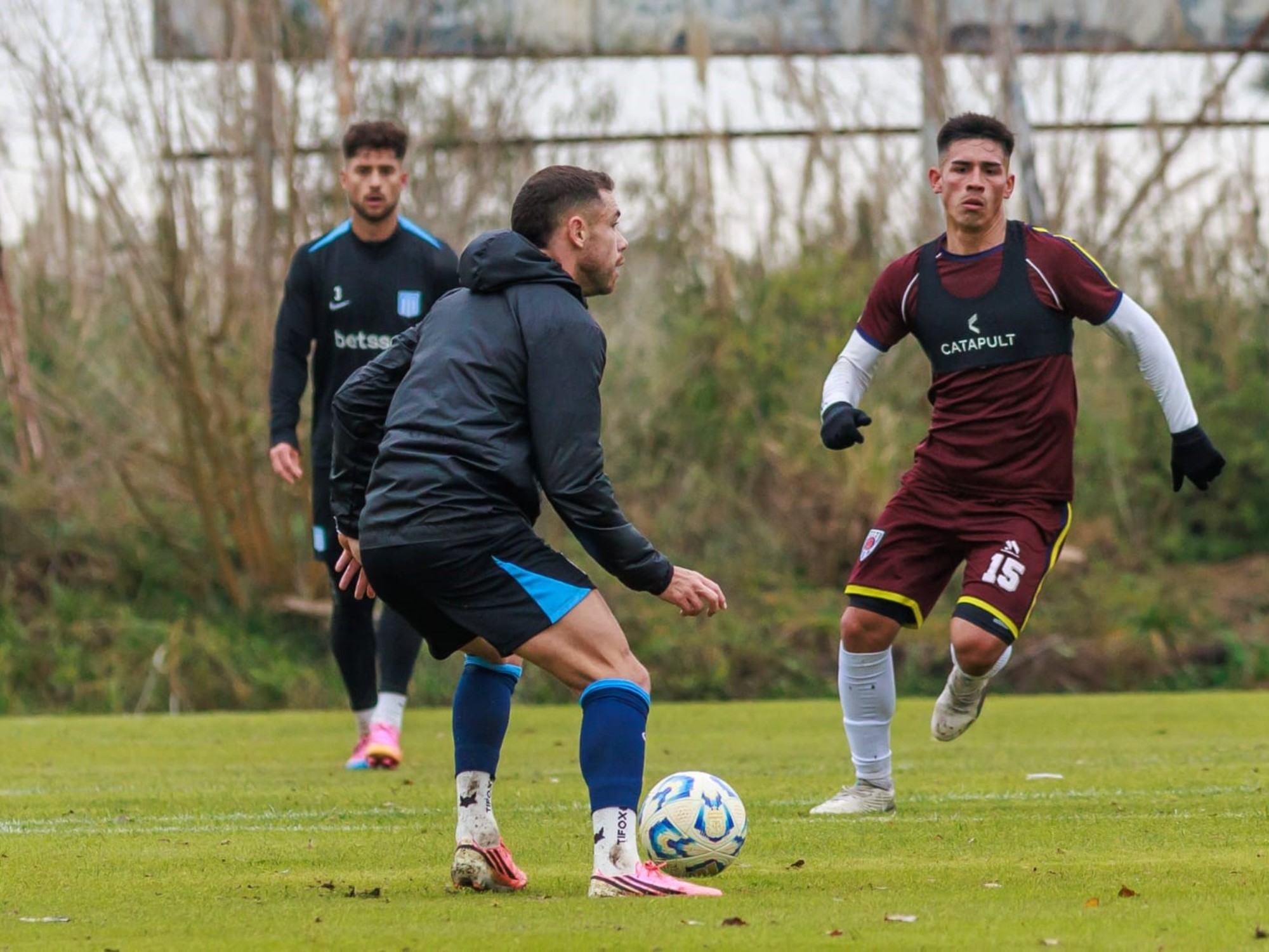 Racing gana su primer amistoso de pretemporada
