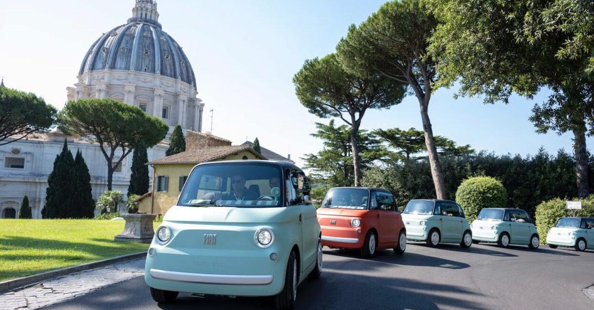 Fiat cede una treintena de vehículos sostenibles al Vaticano