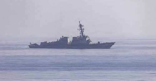 Irán. EEUU lanza ataques contra Irán con la excusa de que fueron atacados buques mercantes en Ormuz