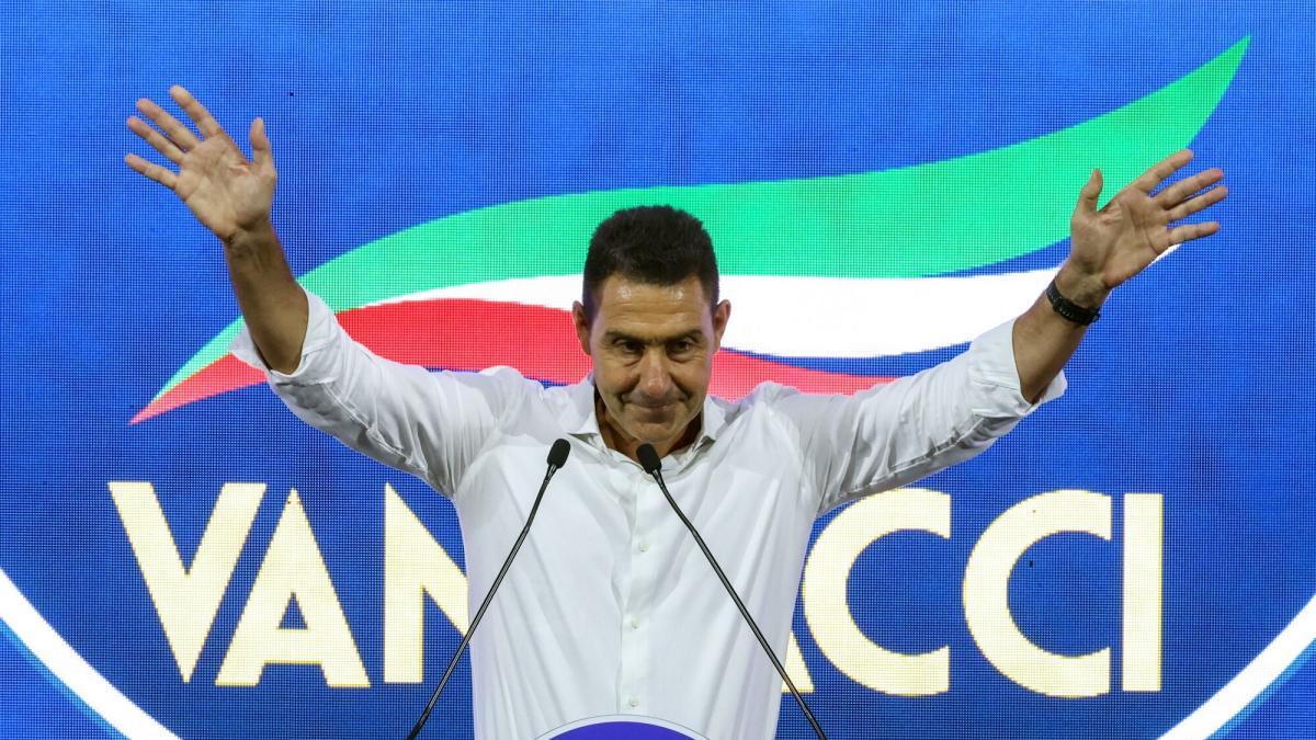 Los monstruos son reales, por Màrius Carol
