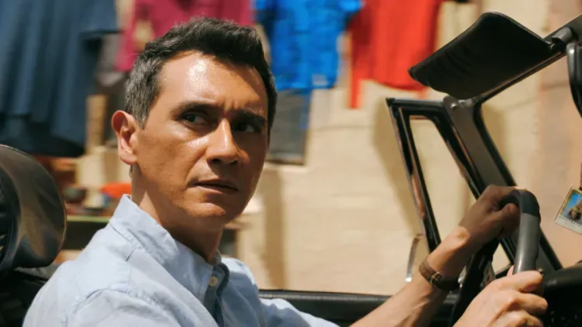 Carlos Manuel Vesga nominado al Emmy por serie 'Pluribus'