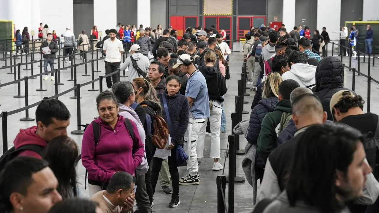 Supremo rechaza elevar a justicia europea regularización extraordinaria de migrantes