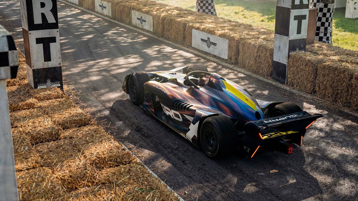 Cupra extiende colaboración con Kiro en Fórmula E y presenta León VZ e-HYBRID Racer