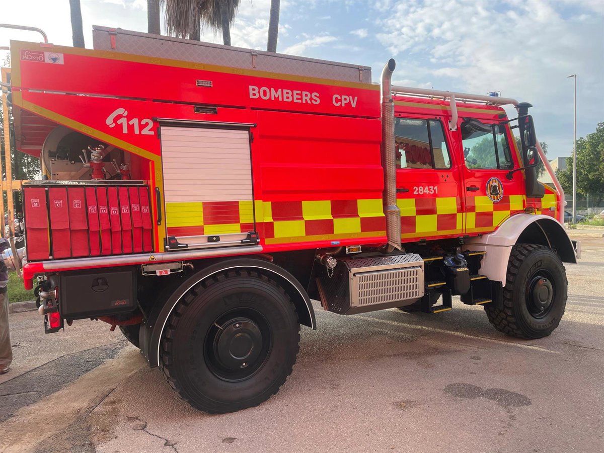 Incendio en planta de reciclaje activa situación 0 en Aielo de Malferit