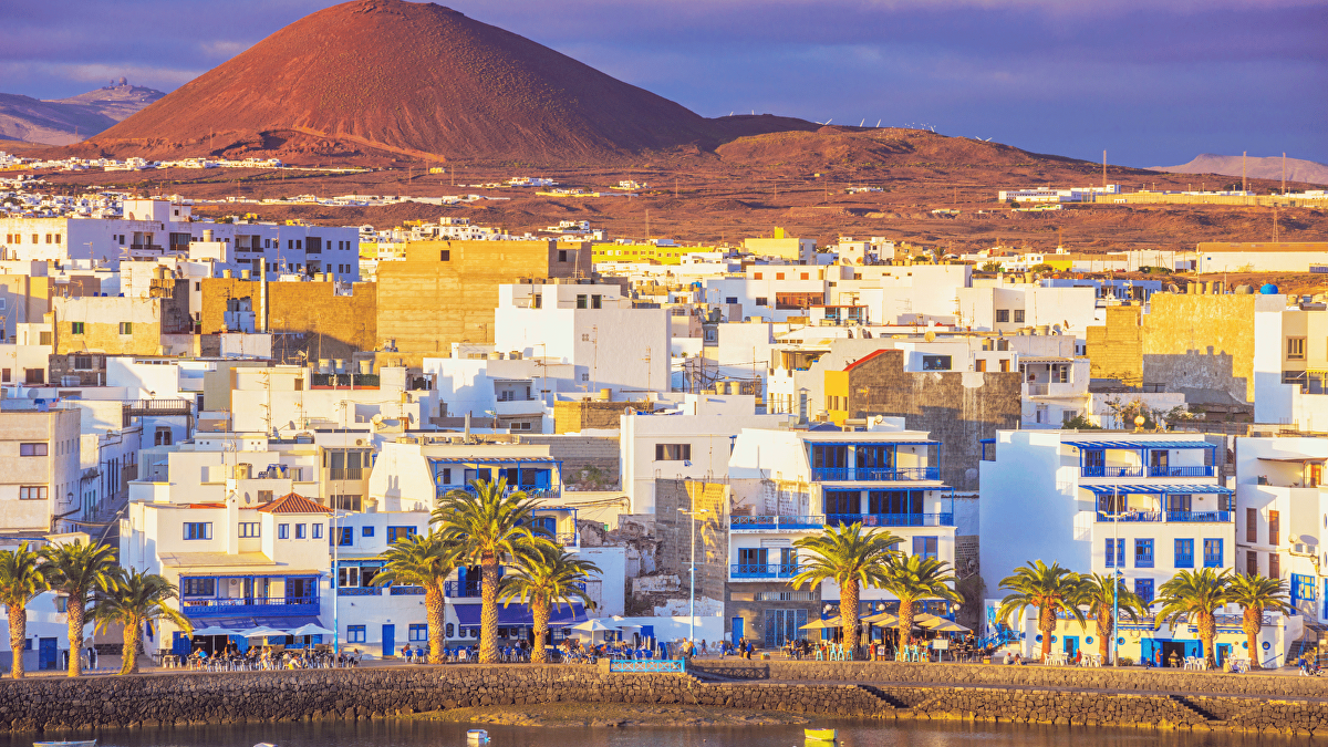 Caída en creación de empresas e inversión en Canarias