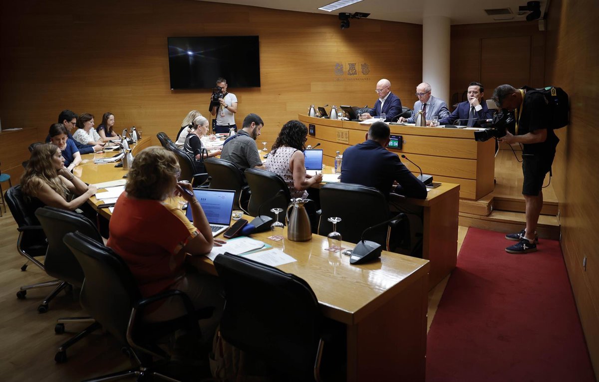PP y Vox aprueban enmiendas de Medio Ambiente y Hacienda, rechazan las de PSPV y Compromís