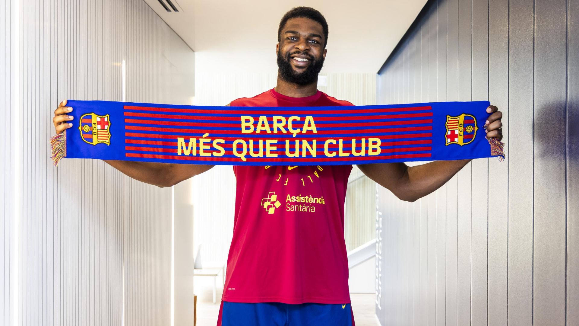 Josh Rocket Nebo se incorpora al Barcelona