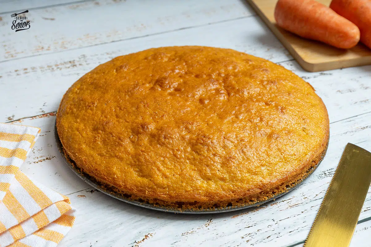 Receta tradicional y casera de bizcocho de zanahoria