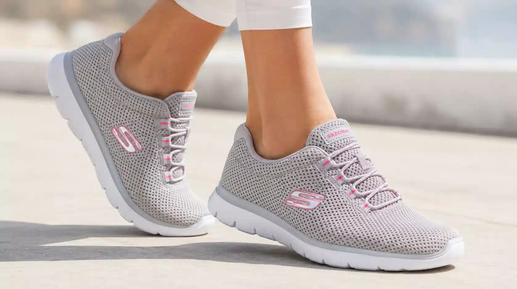 Oferta: Zapatillas Skechers Summits Lite para mujer por 37,49€