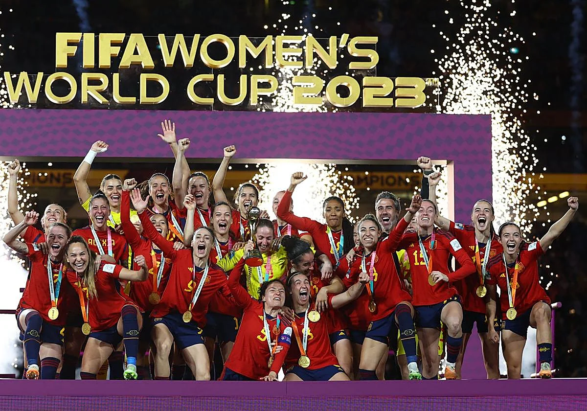 España, primer país campeón mundial de fútbol masculino y femenino simultáneamente