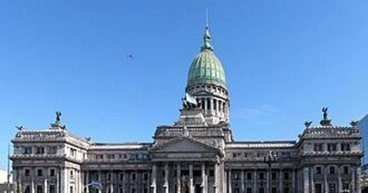 Oficialismo aprueba leyes clave, pero no todas las esperadas
