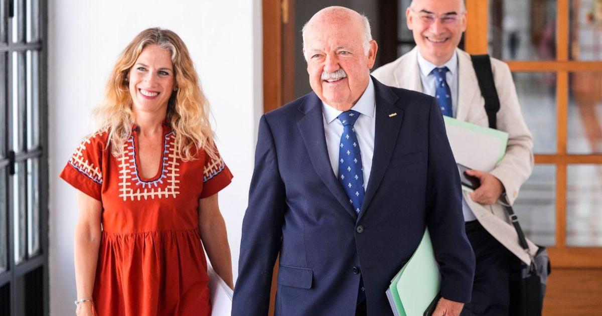 PP y Vox llevan pacto al Parlamento y generan crisis para Moreno Bonilla