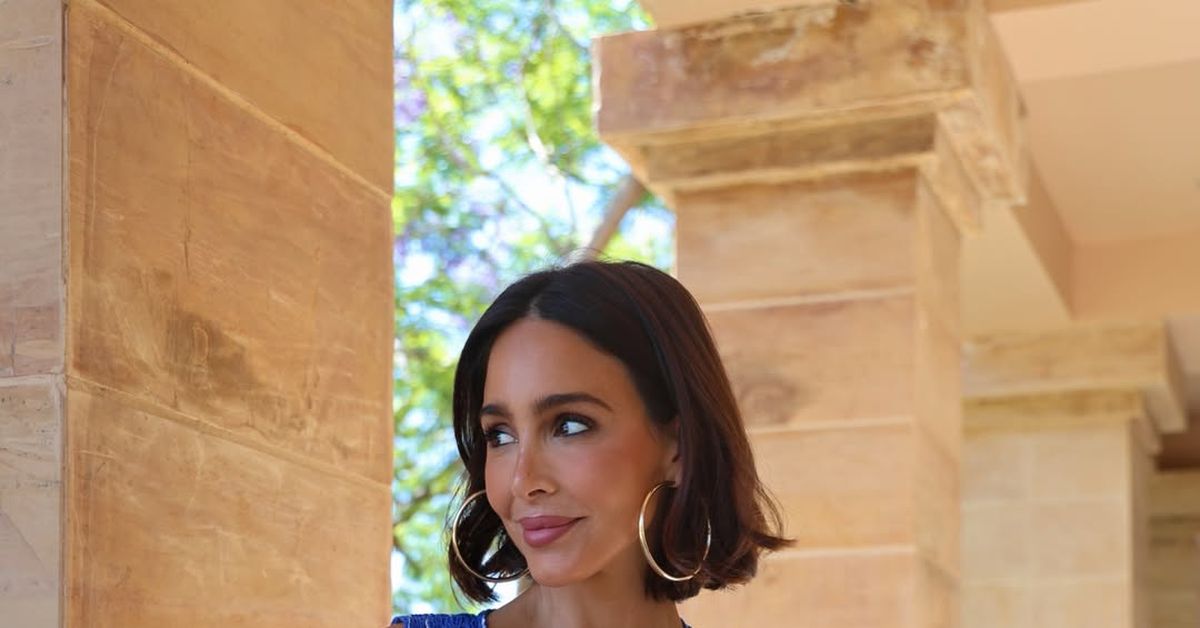 Rocío Osorno destaca los vaqueros joya como tendencia de otoño en Zara