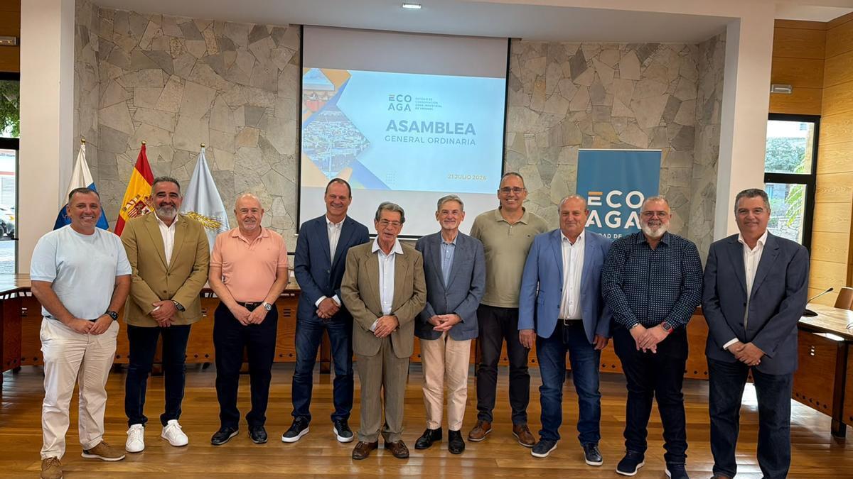 Juan Acosta reelegido presidente de Ecoaga