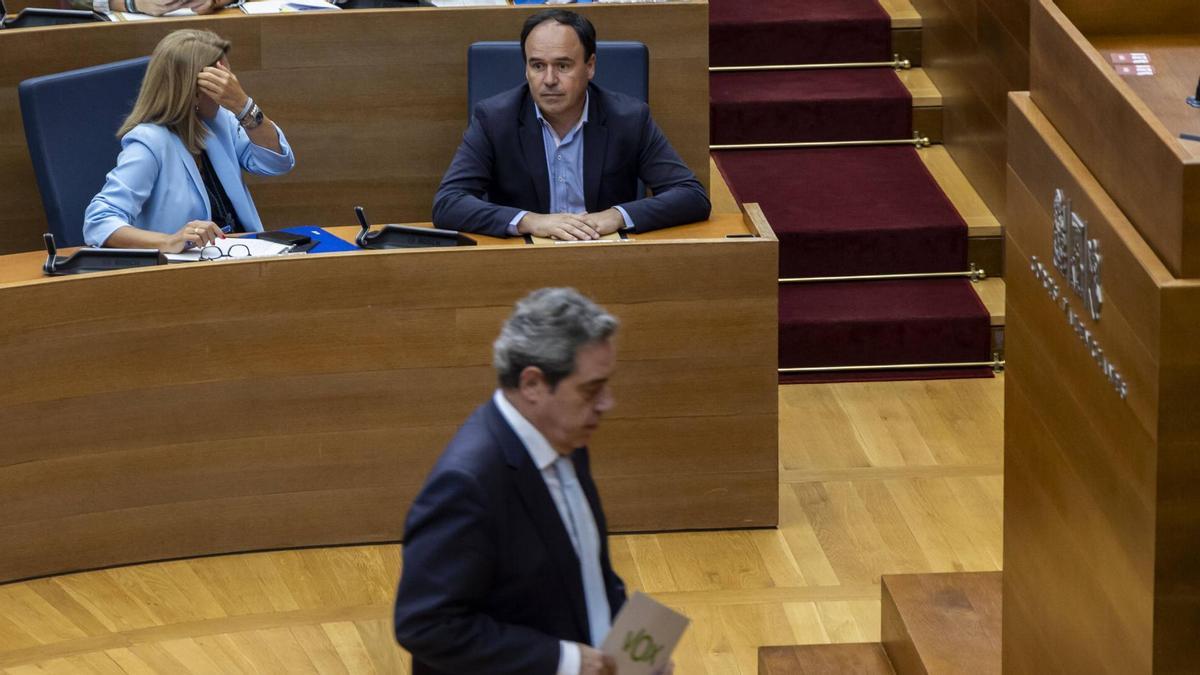Vox obtiene beneficios en negociaciones presupuestarias con Mazón y Llorca