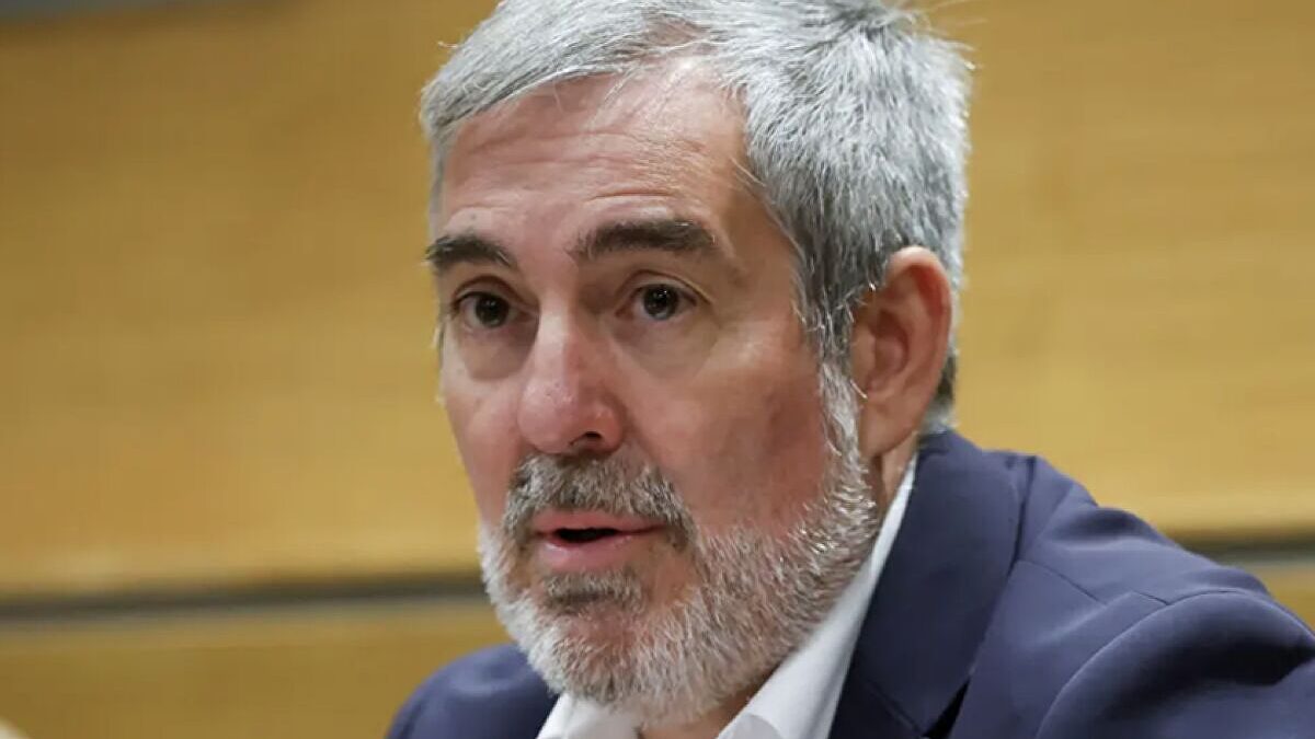 Empleo, sanidad y dependencia evalúan al Gobierno canario