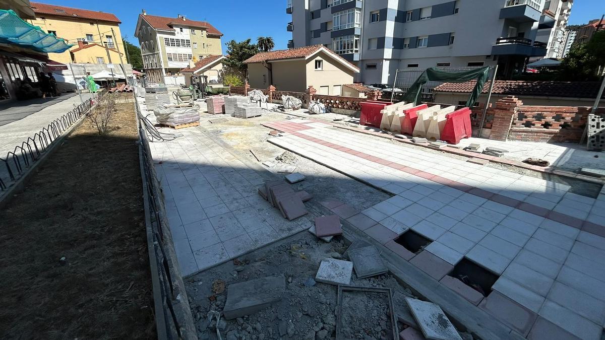 Reforma de calle Campoamor en Salinas supera plazo; constructora pide más tiempo