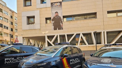 Apuñalado en el cuello tras defender a una mujer de una agresión de su expareja en Alicante