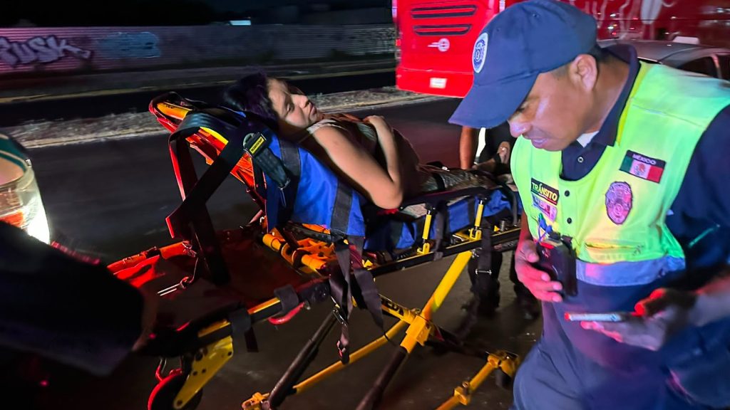 Embarazada es hospitalizada tras accidente en el bulevar de PDC
