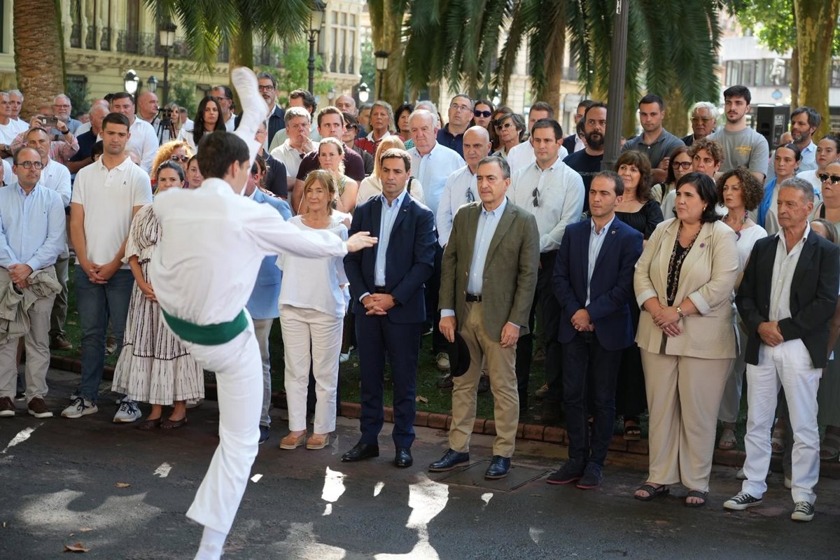 Esteban dice que PNV ha construido Euskadi "ladrillo a ladrillo" y censura que EH Bildu quiera apropiarse de su legado