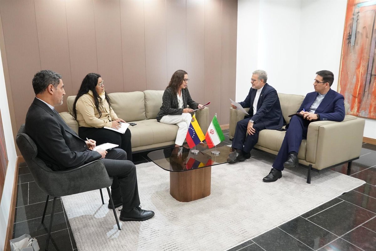 Venezuela entrega nota de protesta a embajador iraní por expresiones sobre autoridades