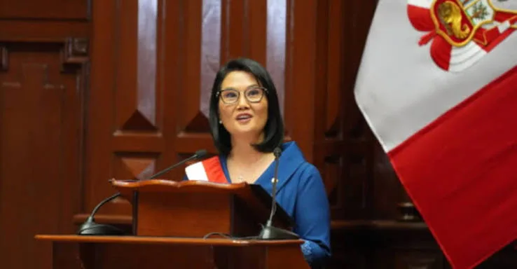 Keiko Fujimori asume la presidencia de Perú