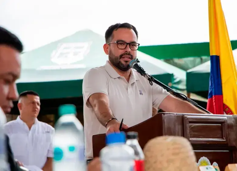 Petro designa a Edwin Palma en tres ministerios antes del cambio de Gobierno
