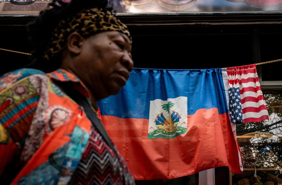ICE coloca grillete electrónico a haitianos tras fin del TPS