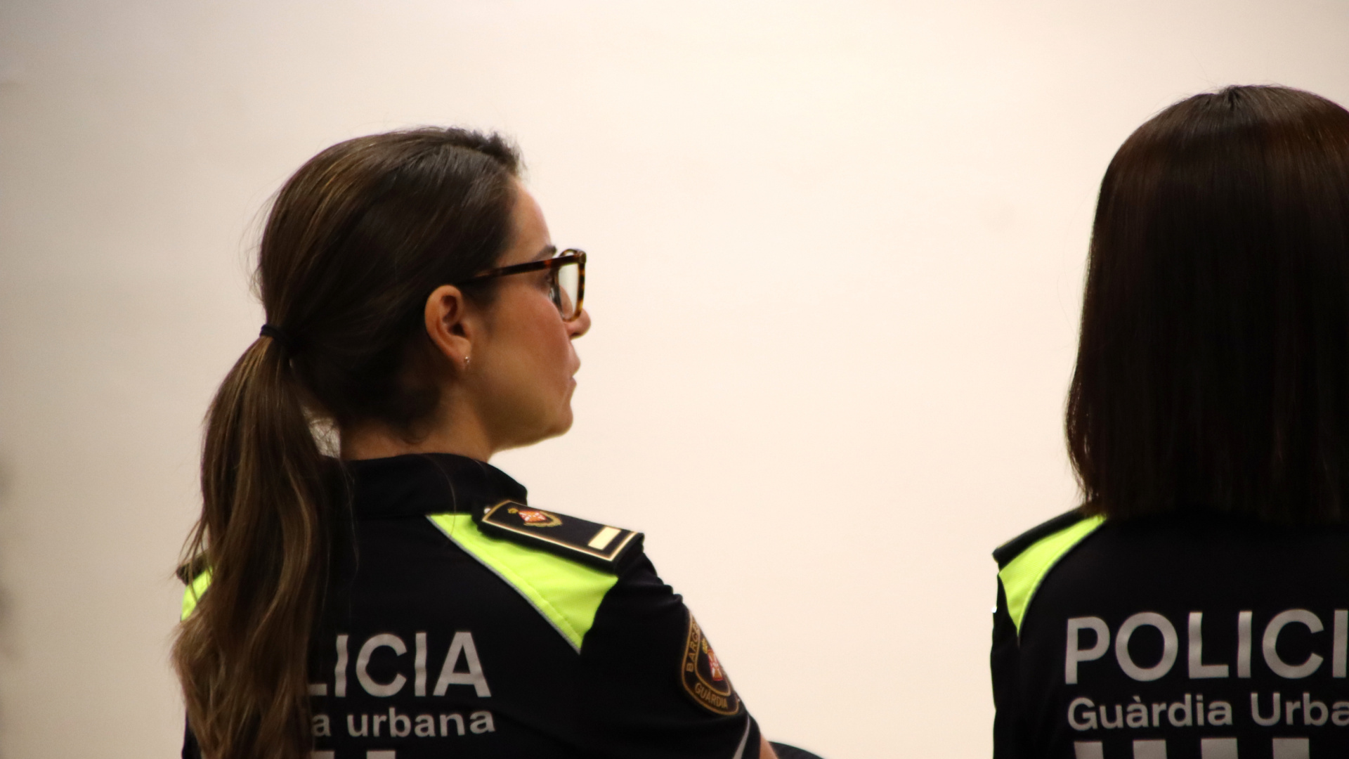 Barcelona aumenta presencia policial y lanza plan contra la droga