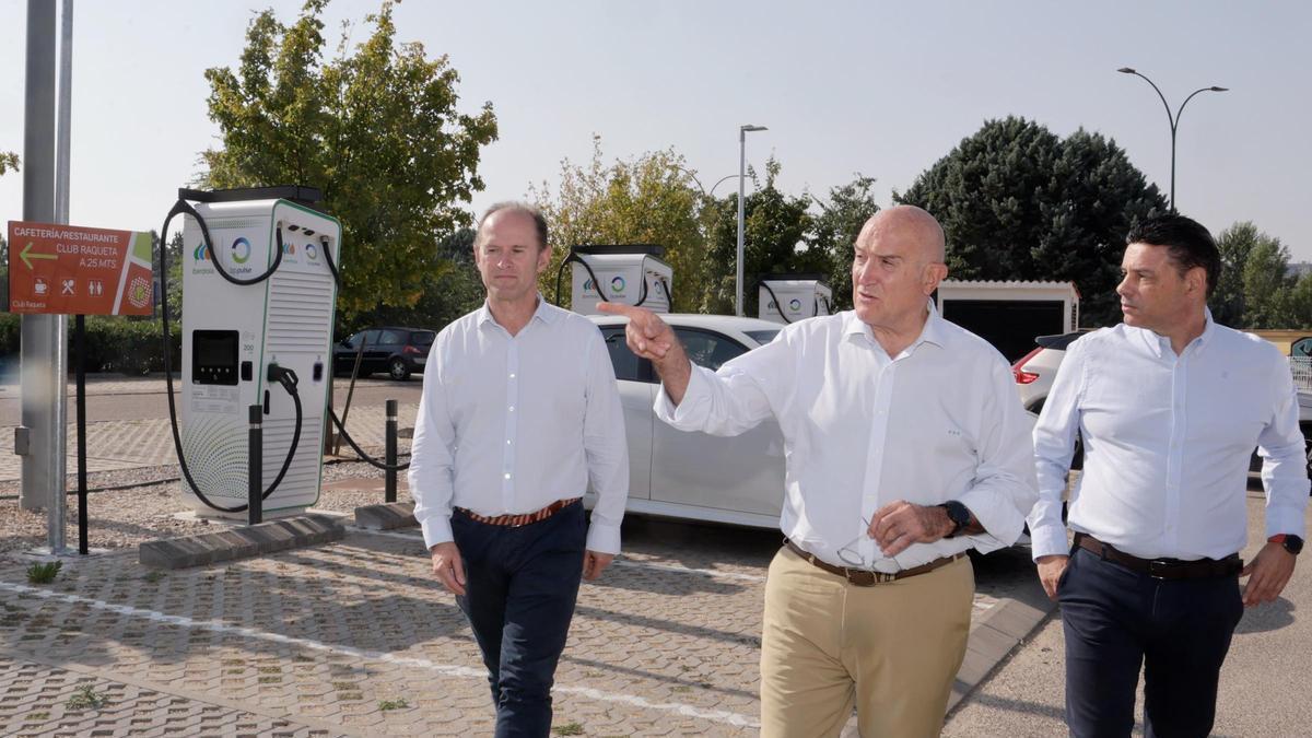 Iberdrola y bp pulse inauguran estación de recarga ultrarrápida en Valladolid