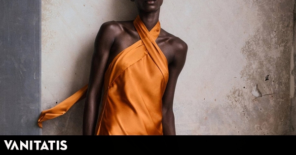 Vestido satinado de Zara para otoño por menos de 40 euros