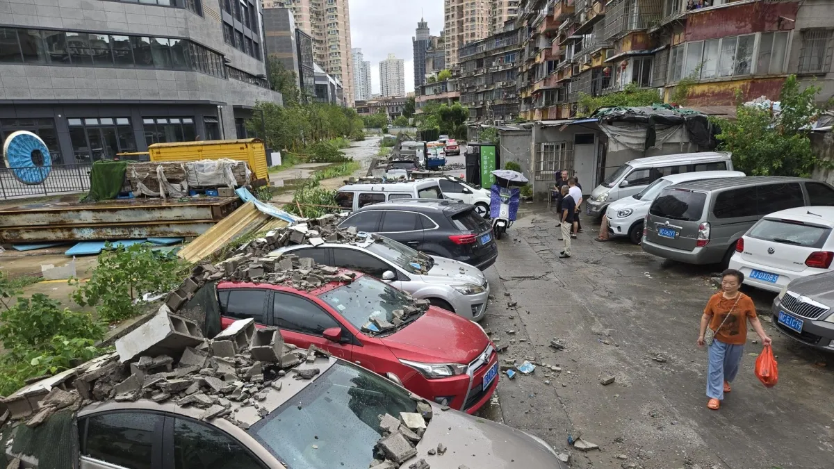 Inundaciones y tifones causan 50 muertos y millones de evacuados en Asia