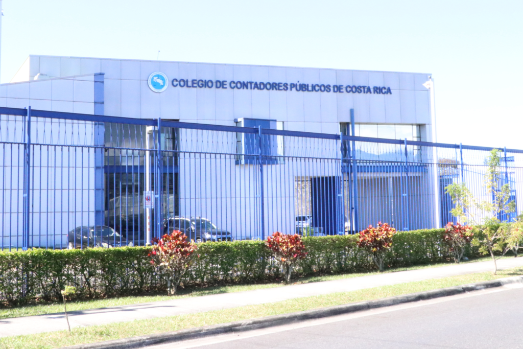 Colegio de Contadores pide definir figura del preparador tributario