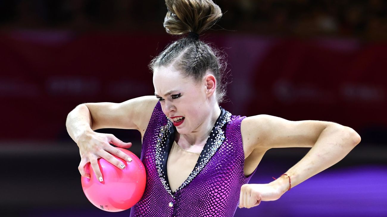 Equipo español de gimnasia rítmica gana oro mundial en Fráncfort