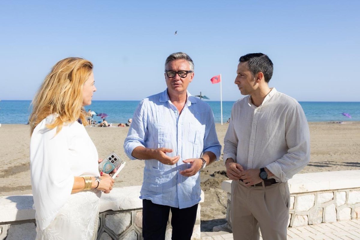 Gavira destaca seguridad y calidad en playas de Málaga