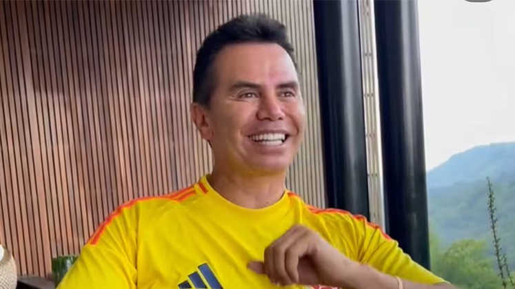 Jhonny Rivera habilita finca para ayudar a adultos mayores afectados por terremoto