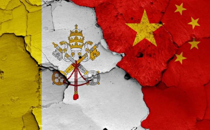 Católicos chinos resisten sinización con consagraciones secretas y arrestos