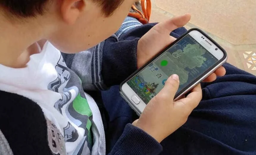 Primer caso atendido por posible adicción digital en Querétaro