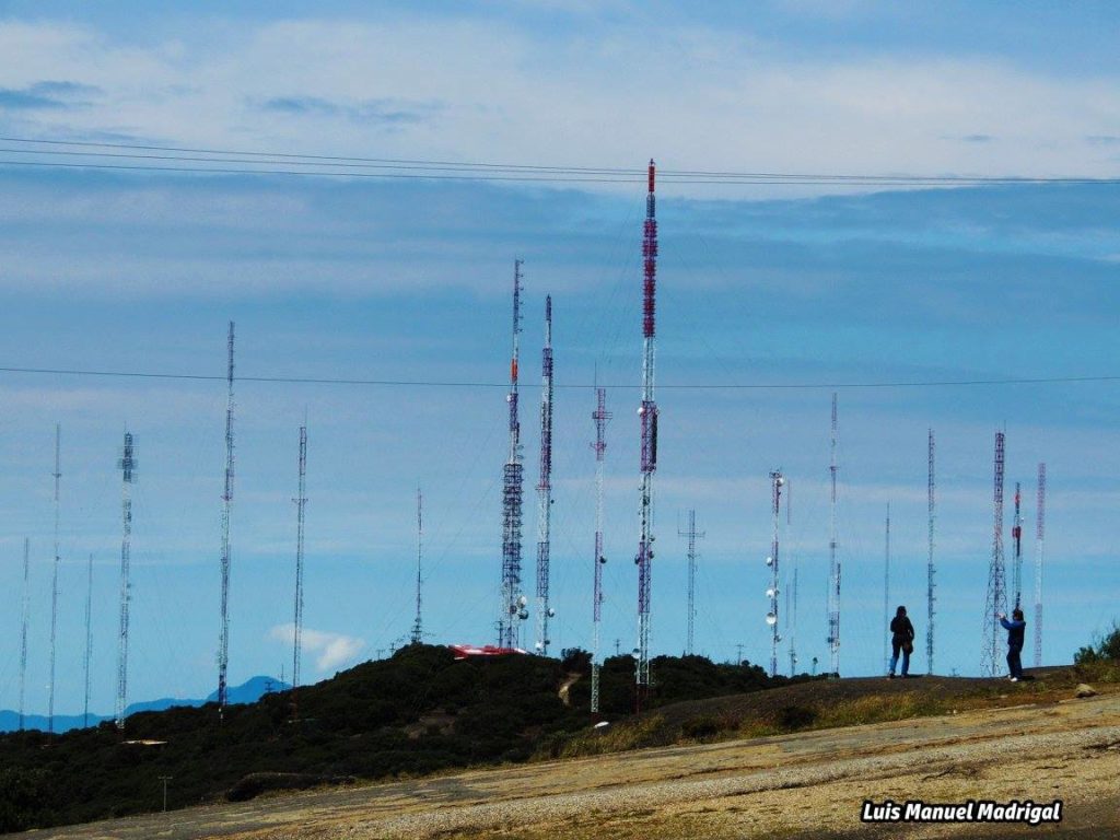 Diputados respaldan nuevo canon para radio y televisión