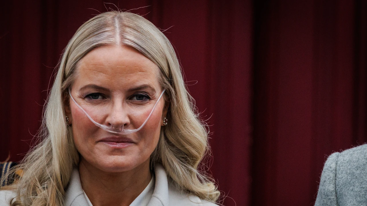 Mette-Marit enfrenta atención mediática en su camino al trono