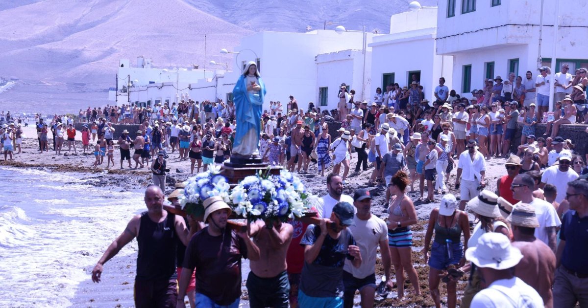 La Caleta de Famara celebra devoción al Sagrado Corazón de María