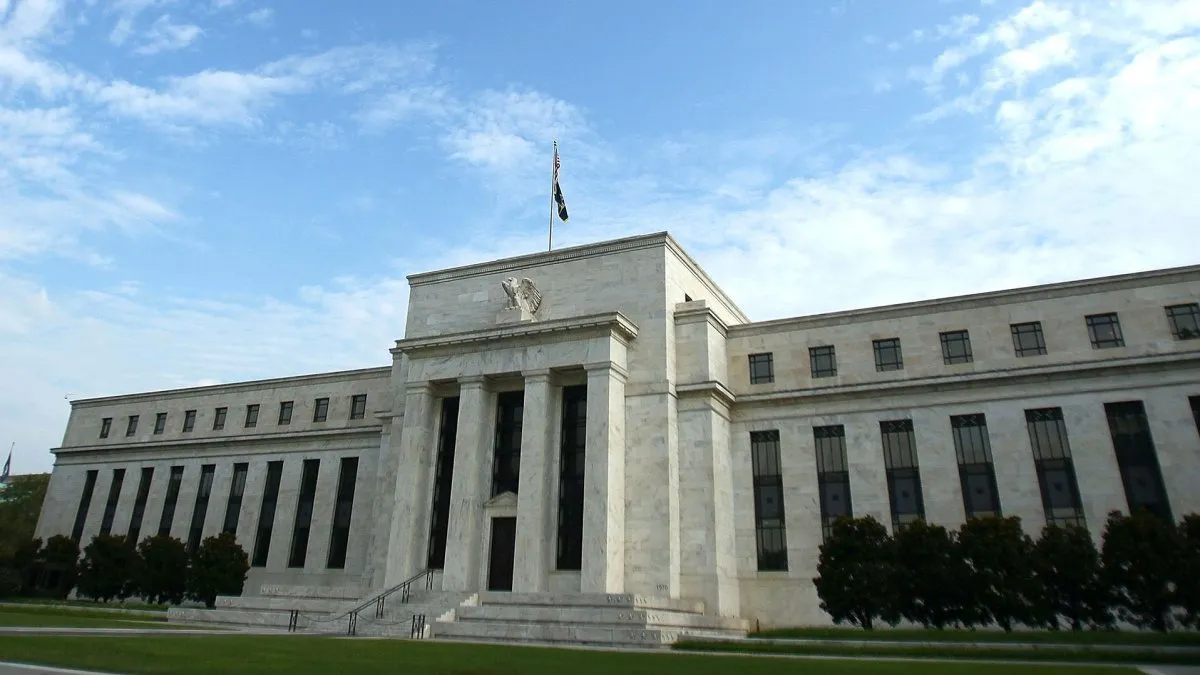 Wall Street anticipa aumento de tasas de la Fed en septiembre